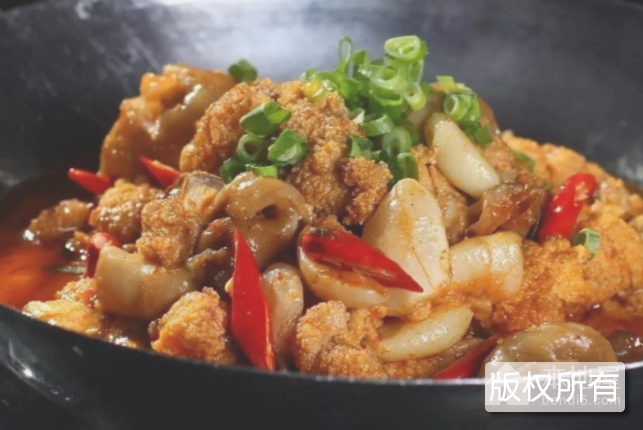 干锅酸菜焖鱼块