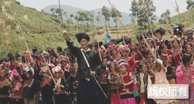 彝族 “阿依蒙格”儿童节