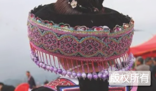 隆林苗族服饰