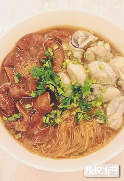 大肠蚵仔面线