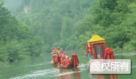 利川灯歌