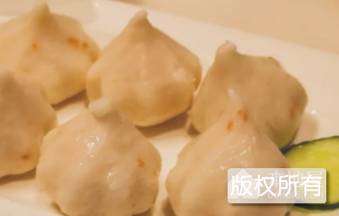 蟹黄三色鱼圆