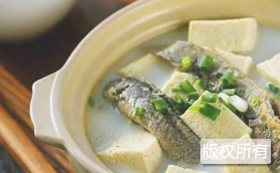 鳅鱼钻豆腐