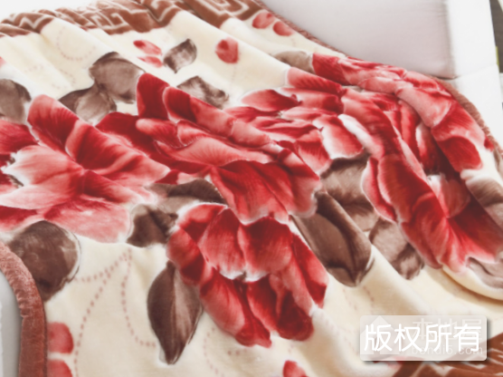 “仙桃”牌拉舍尔毛毯