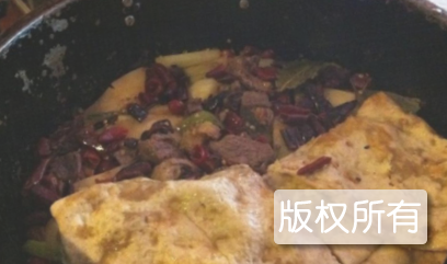 盖饼红烧牛肉