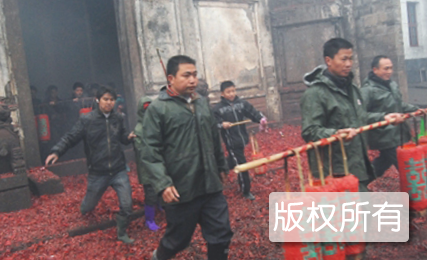 宁都石上割鸡担灯
