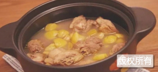 板栗炖土鸡