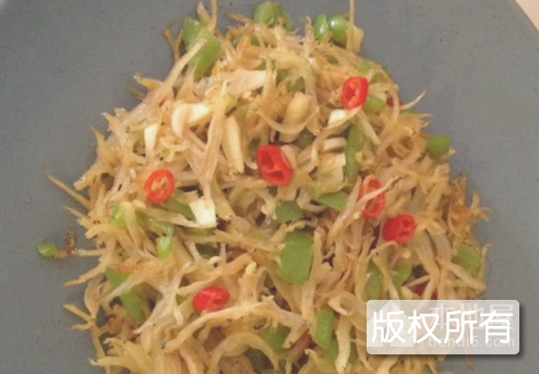 豉椒小银鱼