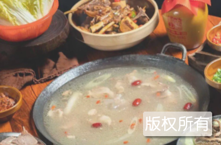 烫皮羊肉火锅