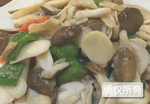 清炒野山菌