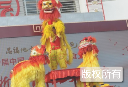 潜江高台舞狮