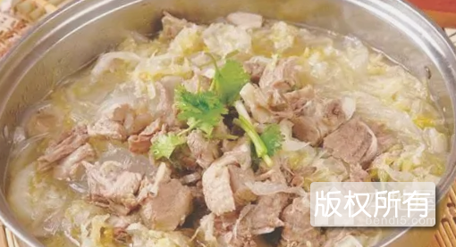 酸菜炖生熟肉