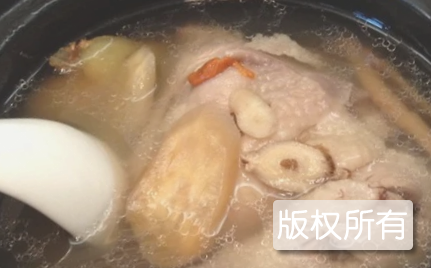 当归黄芪鸡汤
