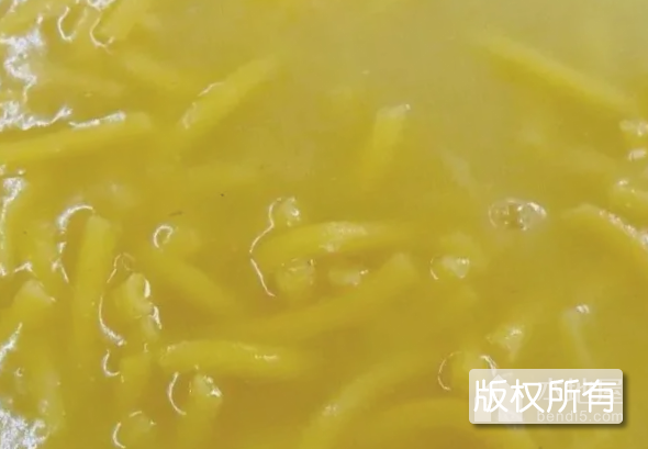 丹东酸汤子