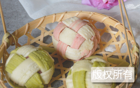 三狮滚绣球