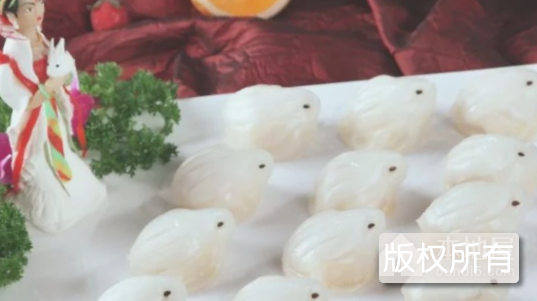玉兔奔月