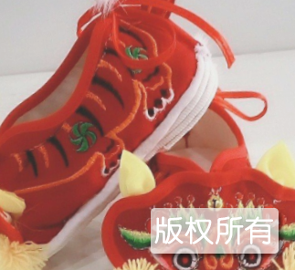 李鹊虎头鞋制作工艺