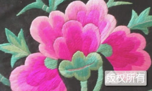 民间彩线刺绣