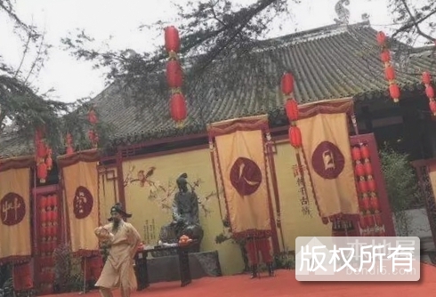 人日游草堂