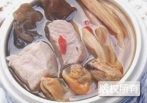 山珍炖猪蹄