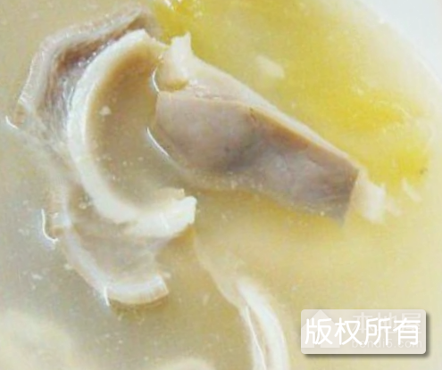 咸菜猪肚汤