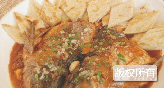 鱼头泡饼