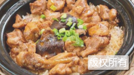 冬菇滑鸡煲仔饭