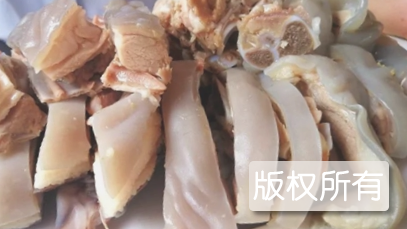 白斩乳羊