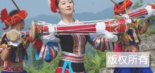 连山小长鼓舞
