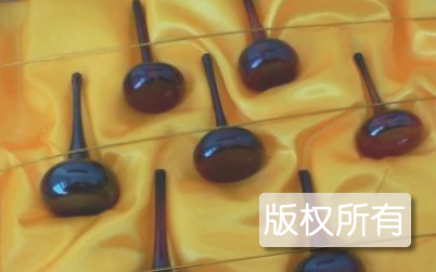 玻璃圪嘣
