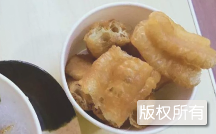 面线糊配油条