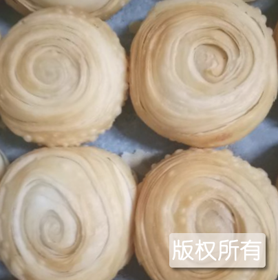横江眉毛酥