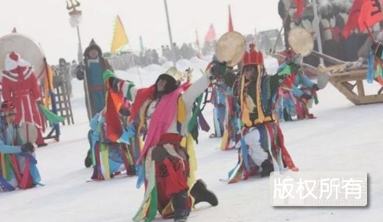 达斡尔族萨满舞