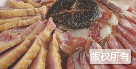 腊味三合蒸