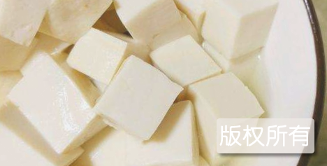 凌霄白雪