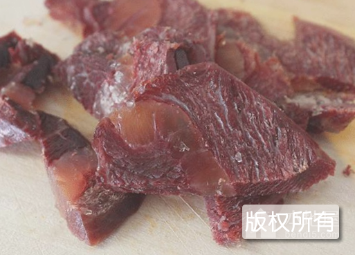 驿站马肉干